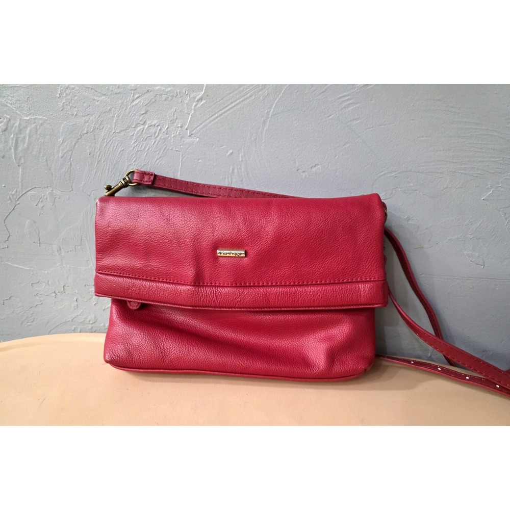 Via Piaggi Red Leather Cross Body Purse 2 Outer Pockets Foldable‎ Clutch style